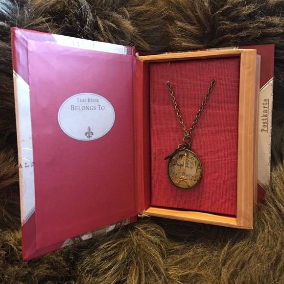 Pier 1 Jewelry - Dreaming of Paris necklace in book like box NWT